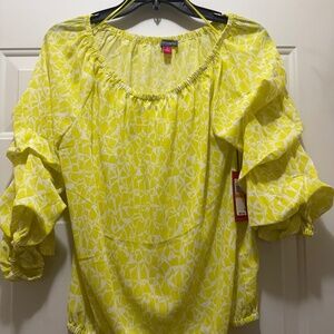 Vince Camuto top size SM, elastic waist & sleeves, with sash tie at waist